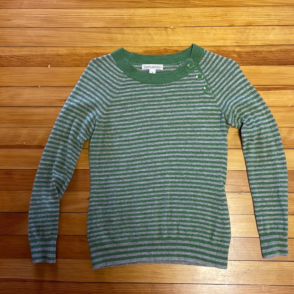 Banana Republic Cashmere sweater